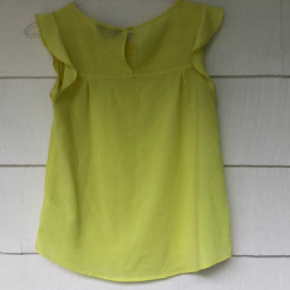 Yellow top - Picture 2 of 4